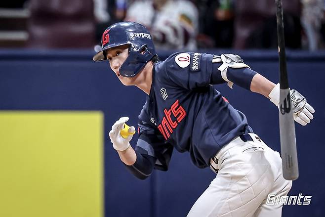 ▲ 15일 안과 검진을 받을 예정인 전민재 ⓒ 롯데 자이언츠