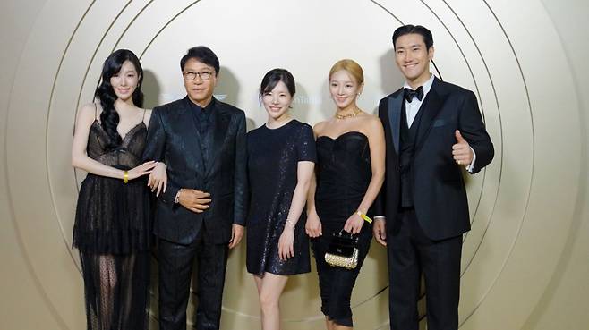 티파니, 이수만, 써니, 효연 최시원