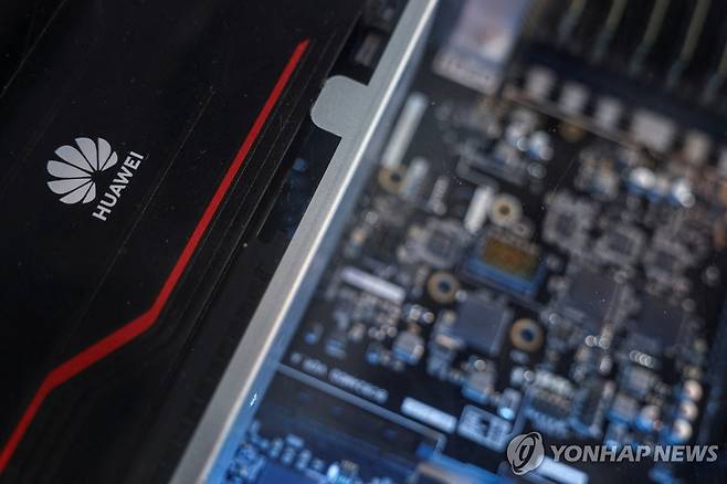 화웨이 반도체 서버 [로이터 연합뉴스 연합뉴스 자료사진. 재판매 및 DB 금지]