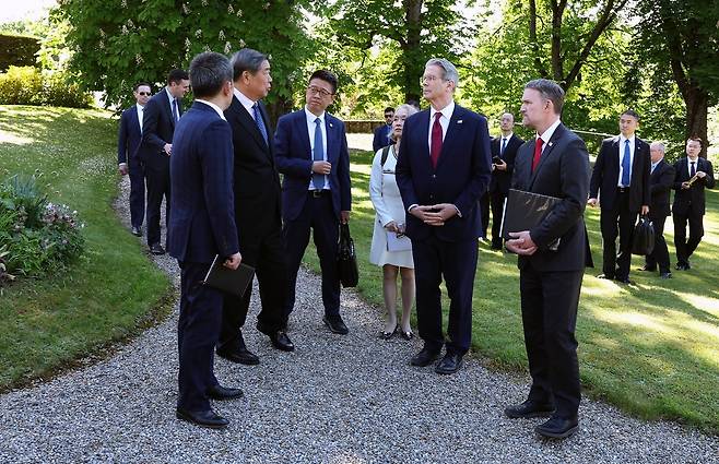 미중 스위스 무역협상 [미 무역대표부 X 계정 캡처. 재판매 및 DB 금지]