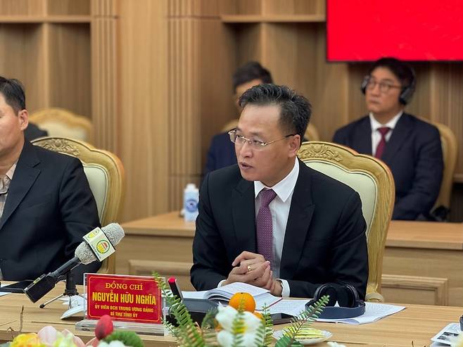 응우옌 흐우 응이어 베트남 공산당 흥옌성 당서기 (흥옌성[베트남] 연합뉴스) 14일(현지시간) 베트남 북부 흥옌성에서 열린 '2025 미트 코리아' 행사에서 응우옌 흐우 응이어 베트남 공산당 흥옌성 당서기가 발언하고 있다.
[주베트남 한국대사관 제공. 재판매 및 DB 금지]