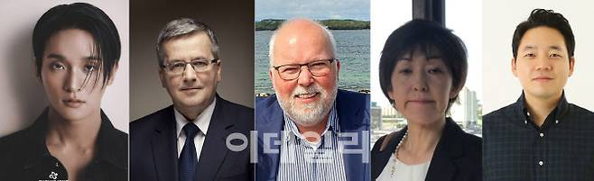 (왼쪽부터)최호종 무용가, 브로니스와프 코모로프스키 전 폴란드 대통령, 윌렘 아데마 경제협력개발기구(OECD) 사회정책국 선임 이코노미스트, 아사이 시요 포푸라샤 출판사 편집부 매니저, 임홍택 작가(사진=이데일리 DB)