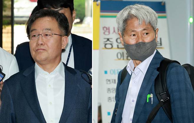대장동 사건과 관련해 ‘허위 인터뷰 의혹’을 받는 화천대유자산관리 대주주 김만배(왼쪽) 씨와 전 언론노조위원장 신학림 씨가 지난해 6월 20일 오전 서울 서초구 서울중앙지법에서 열린 구속전 피의자 심문(영장실질심사)을 받기 위해 법정으로 들어가고 있다. (사진=뉴시스)