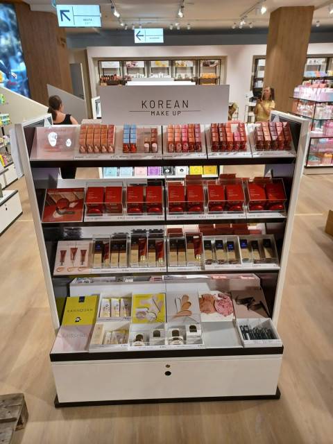 클리오가 기존 아시아와 북미를 넘어 유럽 시장 공략에 박차를 가하며 글로벌 비즈니스 확대에 속도를 낸다.(클리오제공)