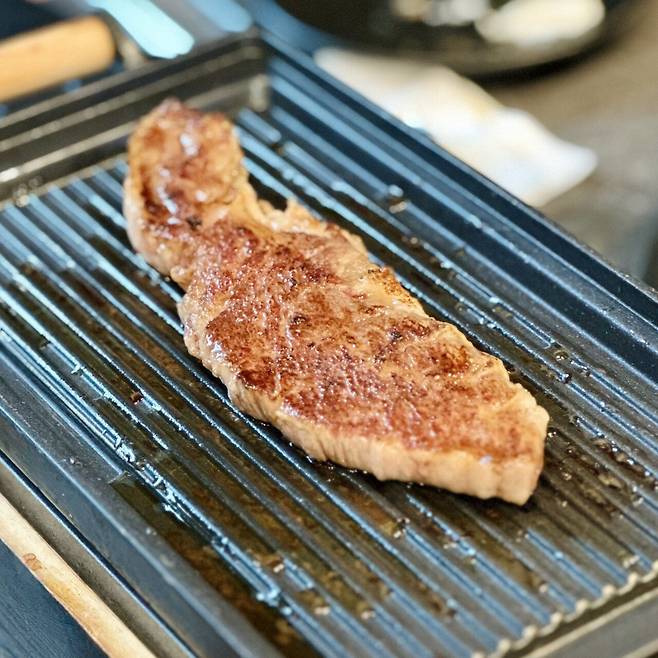 IMG_4011.jpeg 마장동을 떠나 이제 신사동에서 한우로 배채우기