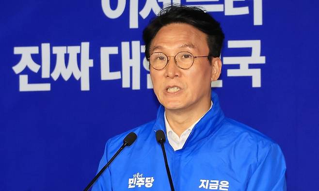 김민석 더불어민주당 상임공동선대위원장이 15일 서울 여의도 중앙당사에서 기자간담회를 하고 있다. 연합뉴스