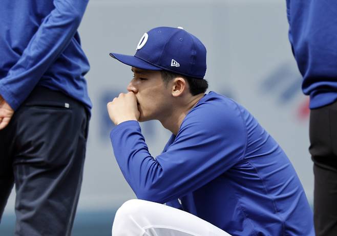 <yonhap photo-2229="">사사키. AP=연합뉴스 </yonhap>