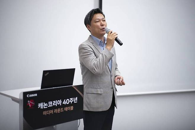 이세철 캐논코리아 영업본부장이 캐논코리아 기자간담회에 대한 소회를 밝히고 있다 / 출처=IT동아