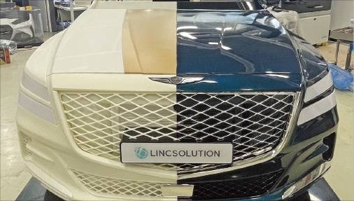 링크솔루션이 3D 프린터로 제작한 현대자동차의 제네시스 시제품 외관.