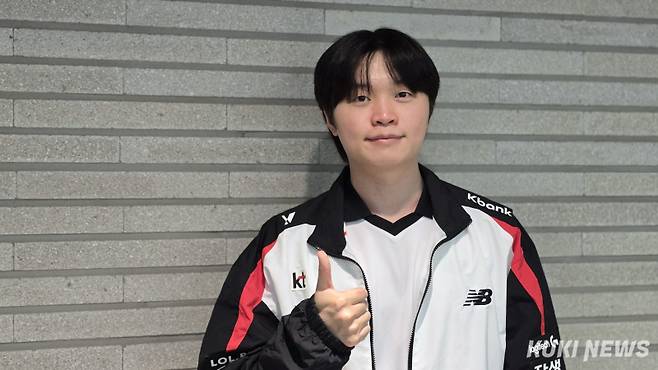 ‘비디디’ 곽보성이 15일 오후 5시 서울 종로구 롤파크 LCK 아레나에서 열린 ‘2025 LCK’ 정규시즌 2라운드 한화생명e스포츠와 경기가 끝난 뒤 쿠키뉴스와 만나 인터뷰하고 있다. 김영건 기자