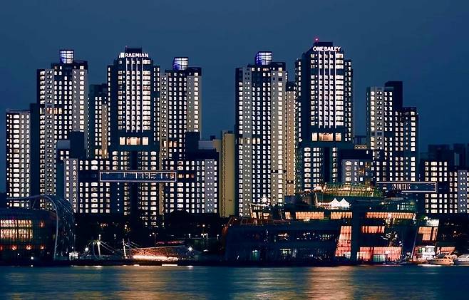 서울 서초구 반포동 래미안 원베일리 전경.  삼성물산