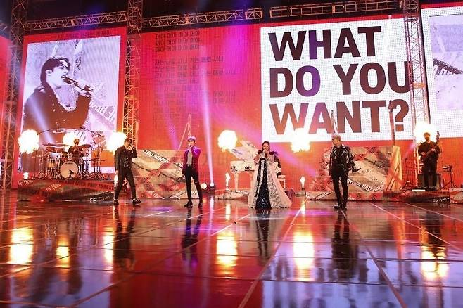 2021 뉴 이어스 이브 라이브에서의 故 신해철 헌정 무대