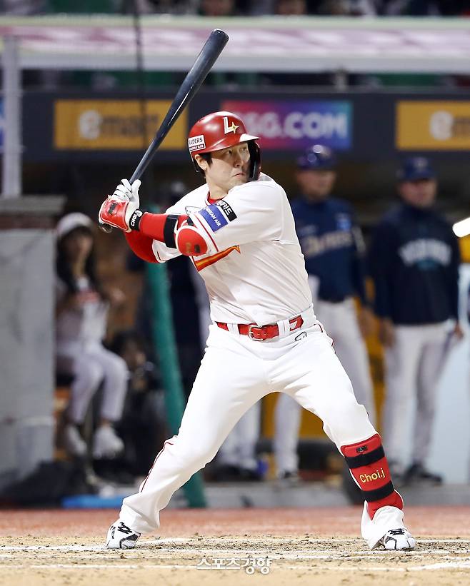 SSG 최정의 500홈런 달성 타격. SSG랜더스 제공