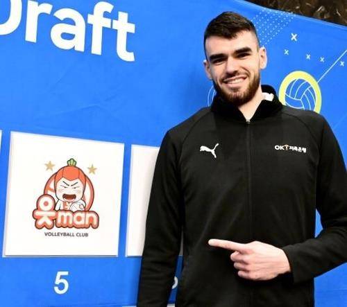 OK저축은행의 지명을 받은 외국인 선수 디미트로프   [한국배구연맹 제공. 재판매 및 DB 금지]