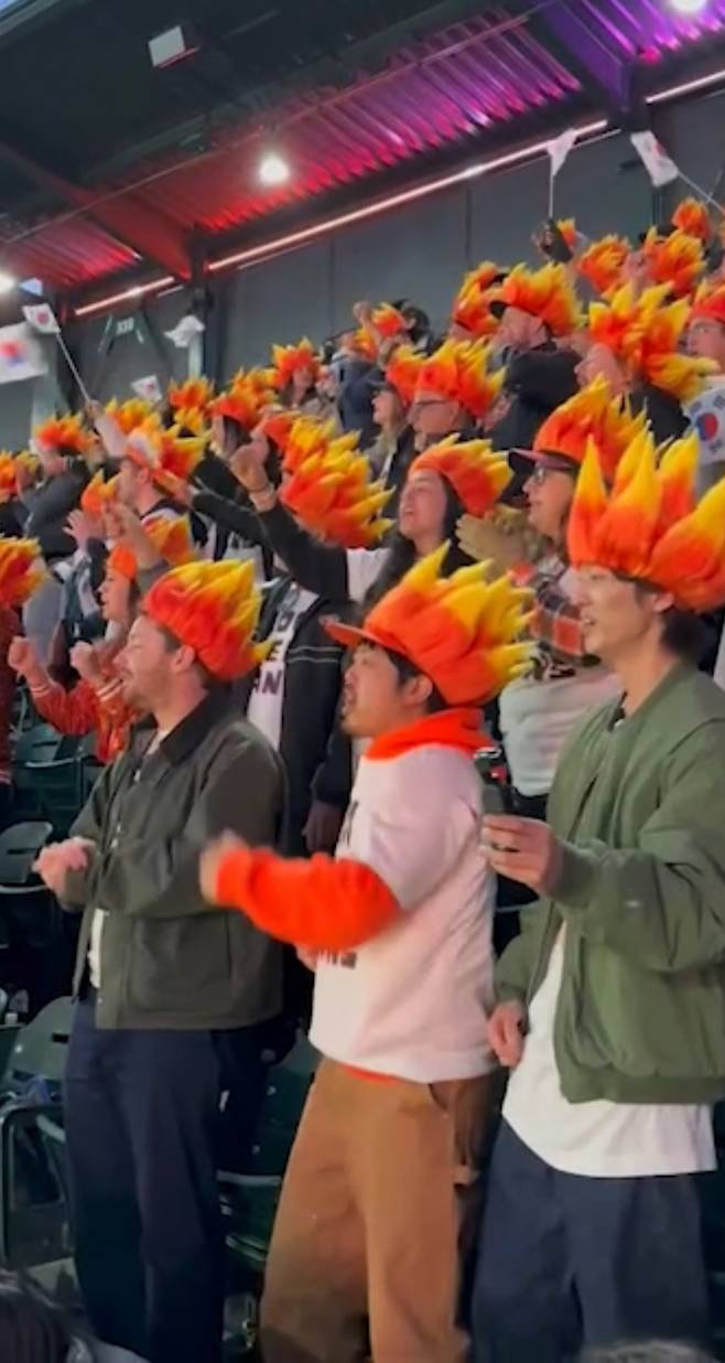 이정후 팬클럽 '후리건스'.(MLB닷컴 캡처)