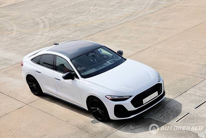 아우디 코리아가&nbsp; PPC 플랫폼을 최초 탑재한 3세대 아우디 뉴 A5를 15일 국내 시장에 첫 공개했다. (오토헤럴드 김흥식 기자)