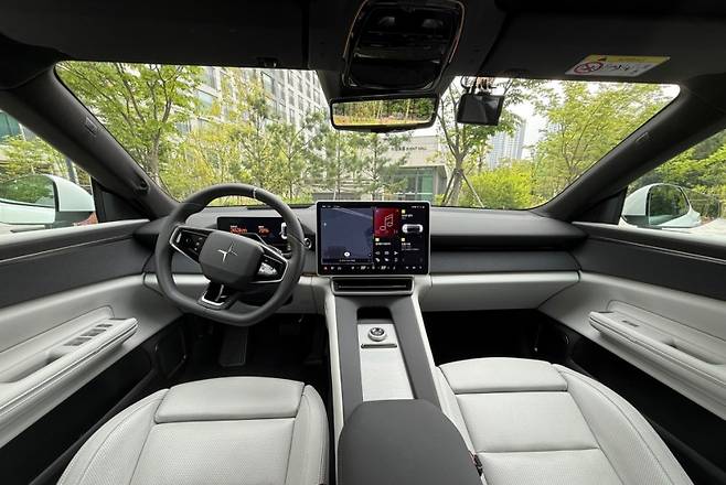 폴스타4 인테리어 사진=육동윤 글로벌이코노믹 기자