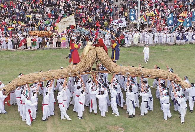 무안용호놀이 공연