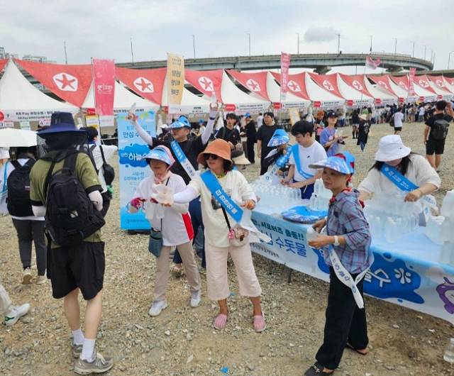 ▲인천하늘수 시민평가단 지난해 활동 모습 ⓒ인천시 상수도사업본부