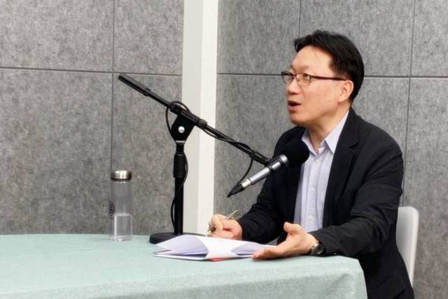 ▲<강상구 시사콕>과 인터뷰 중인 신진욱 중앙대 교수. ⓒ프레시안