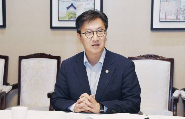 김범석 기획재정부 장관 직무대행이 16일 정부서울청사에서 ‘물가관계차관회의’를 주재해 발언하고 있다. 사진 제공=기획재정부