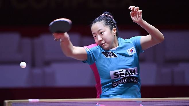 탁구선수권 128강전에서 승리한 신유빈(대한탁구협회 제공)