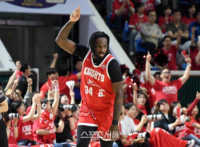 SK 자밀 워니. 잠실학생 | 박진업 기자 upandup@sportsseoul.com