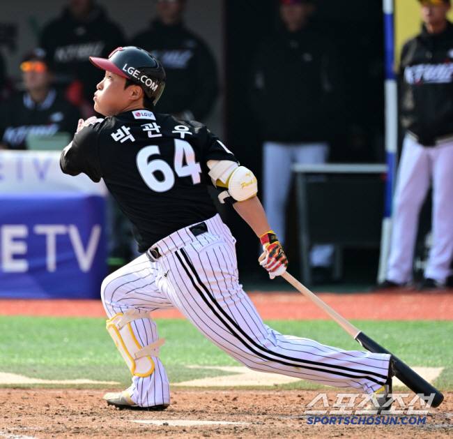9일 수원KT위즈파크에서 열린 KBO리그 KT 위즈와 LG 트윈스의 시범경기. LG 박관우가 타격을 하고 있다. 수원=박재만 기자 pjm@sportschosun.com/2025.03.09/