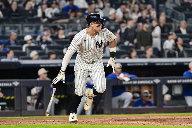 뉴욕 양키스 애런 저지가 17일(한국시각) 뉴욕 메츠전에서 8회 안타를 터뜨리고 있다. Imagn Images연합뉴스