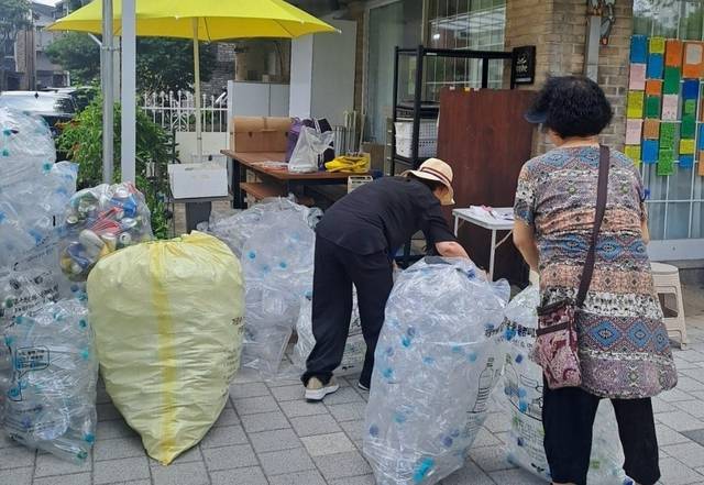 고양특례시 대화동 장촌초등학교에서 운영된 ‘고양자원순환가게’ 모습. 고양시 제공