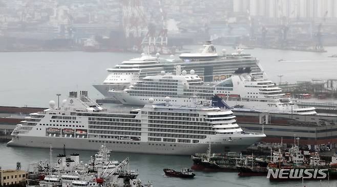 [인천=뉴시스] 정박 중인 국제여객선들. (사진=뉴시스DB) 2025.05.17. photo@newsis.com