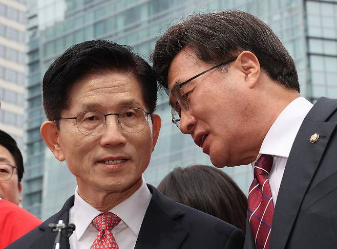 국민의힘 김문수 대선 후보와 김대식 의원. 연합뉴스