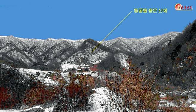 북한 노동당 기관지 노동신문은 11일 "얼마 전 고원군 이룡리에서 특이한 자연동굴이 발견됐다"면서 이룡동굴이 천연기념물로 등록됐다고 보도했다.