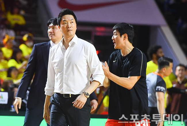 전희철 감독 / 사진=DB