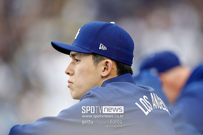 ▲ 패스트볼 구속에서 기복을 보인 사사키 로키. 그 원인에는 어깨 통증이 있었다.