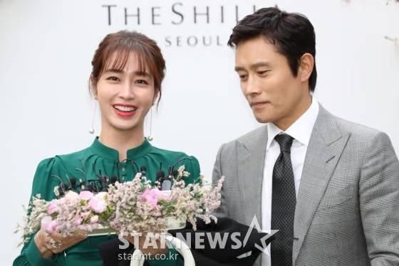 왼쪽부터 이민정, 이병헌 /사진=스타뉴스