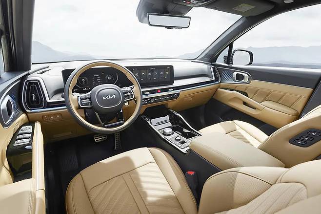 기아 쏘렌토 실내