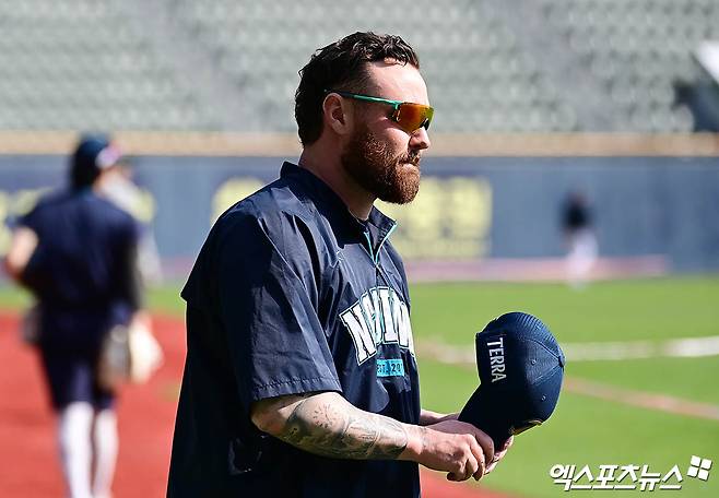 NC 투수 로건은 17일 울산문수야구장에서 열릴 '2025 신한 SOL Bank KBO 리그' 키움과 더블헤더 1경기에서 선발 등판할 예정이다. 그는 낮경기에 3경기 2승 평균자책점 1.00으로 극강의 투구를 선보이고 있다. 엑스포츠뉴스 DB