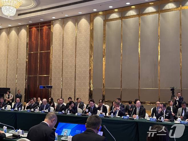 육동한 춘천시장, 다롄 우호도시 원탁회의 참석.(춘천시 제공, 재판매 및 DB금지)