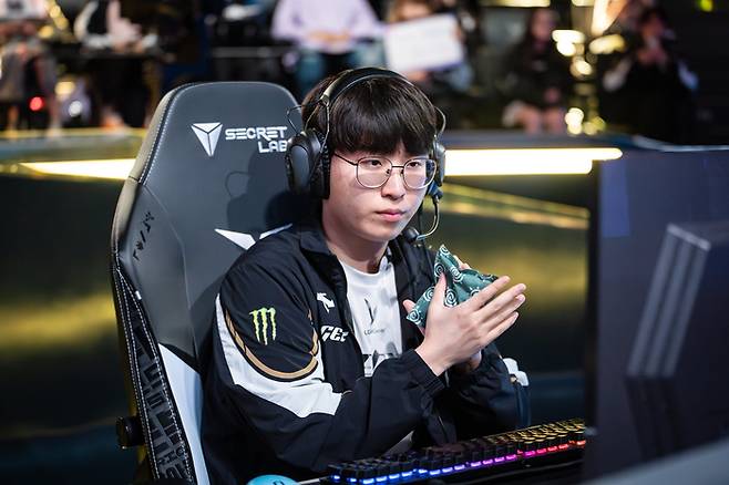 ‘기인’ 김기인이 16일 서울 종로구 롤 파크에서 열린 2025 LCK 정규시즌 2라운드 DNF전을 준비하고 있다. 사진 | 라이엇 게임즈