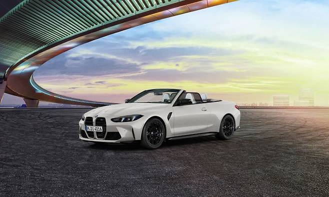 BMW M4 컴페티션 M xDrive 컨버터블 초크 에디션. ⓒBMW코리아