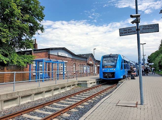 독일은 2018년 9월에 수소열차를 세계 최초로 상용화 했다. 중앙일보