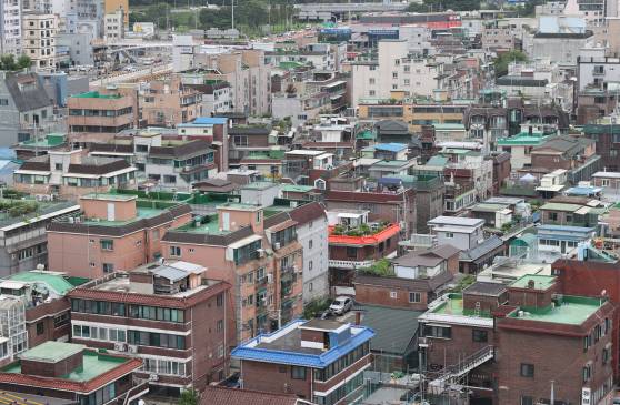 서울 강서구 화곡동 일대에 다세대, 빌라들이 밀집한 주택가 모습. 연합뉴스,