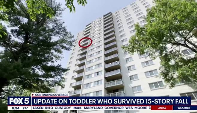 2살 남아가 추락한 아파트 발코니 [출처= FOX뉴스 캡처]