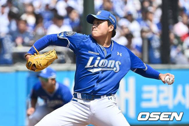 [OSEN=부산, 이석우 기자] 18일 부산 사직야구장에서 2025 신한 SOL 뱅크 KBO 리그 롯데 자이언츠와 삼성 라이온즈의 경기가 열렸다. 홈팀 롯데는 데이비슨, 방문팀 삼성은 이승현이 선발 출전했다.삼성 라이온즈 선발 투수 이승현이 역투하고 있다. 2025.05.18 / foto0307@osen.co.kr