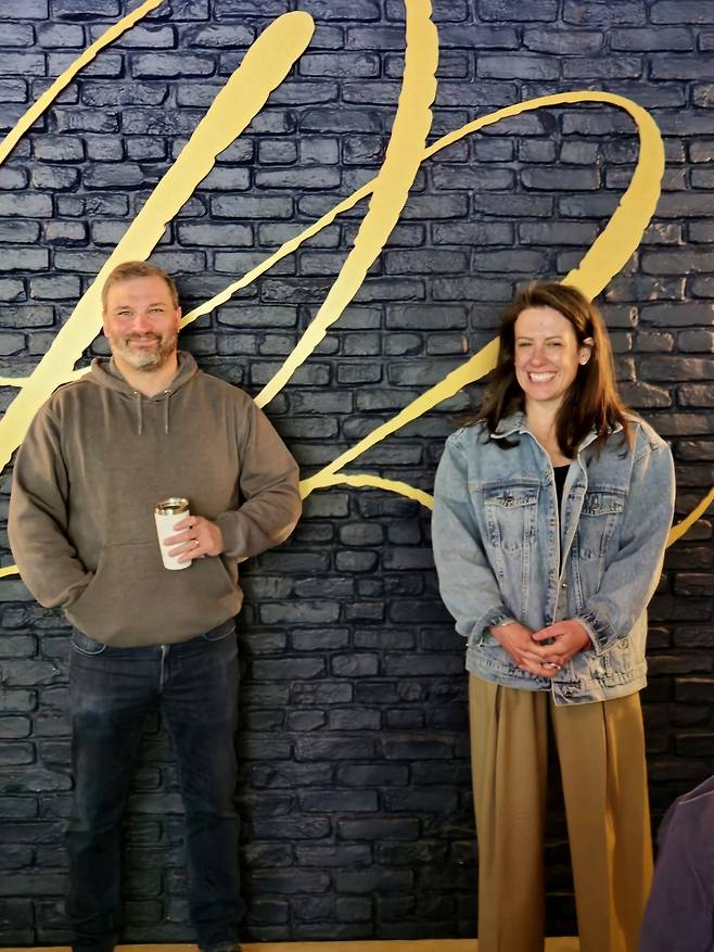 들릴 셀라스와인 메이커 제이스 코스키(왼쪽), 부대표 잔나 린커.