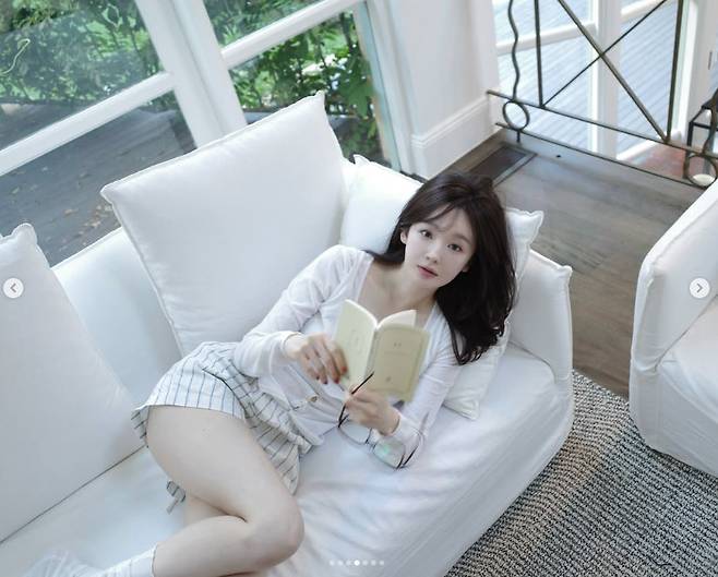 사진|강민경 인스타그램