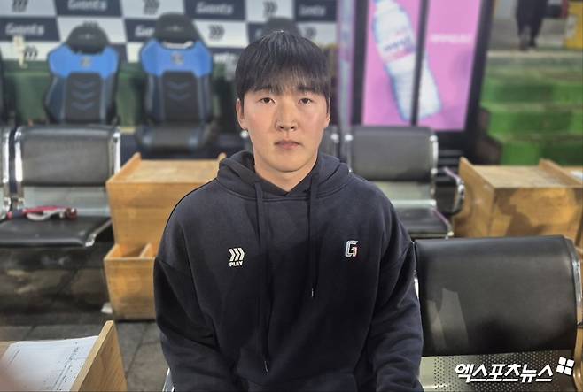 롯데 자이언츠 투수 최준용이 지난 17일 부산 사직야구장에서 열린 2025 신한 SOL Bank KBO리그 삼성 라이온즈와의 팀 간 5차전 및 더블헤더 2차전에서 1이닝 1탈삼진 무실점을 기록했다. 사진 엑스포츠뉴스