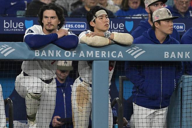 가운데에 있는 LA 다저스 김혜성. REUTERS 연합뉴스