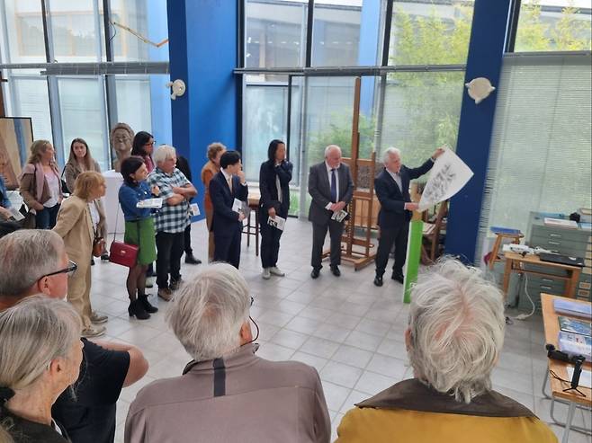 16일 故 이성자 아틀리에 '은하수'의 佛 문화재 지정 현판식이 열리고 있다. (이성자 작가 유족 제공)